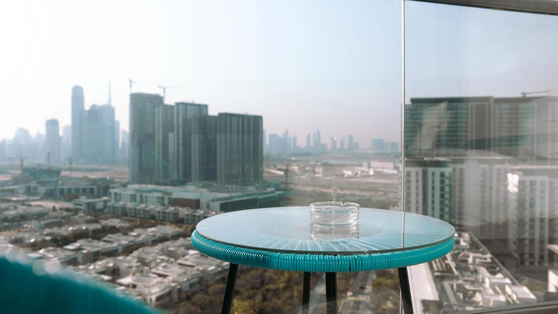 Brand New Apt, 10 Min To Downtown - Sobha Waves Dubai Apartment