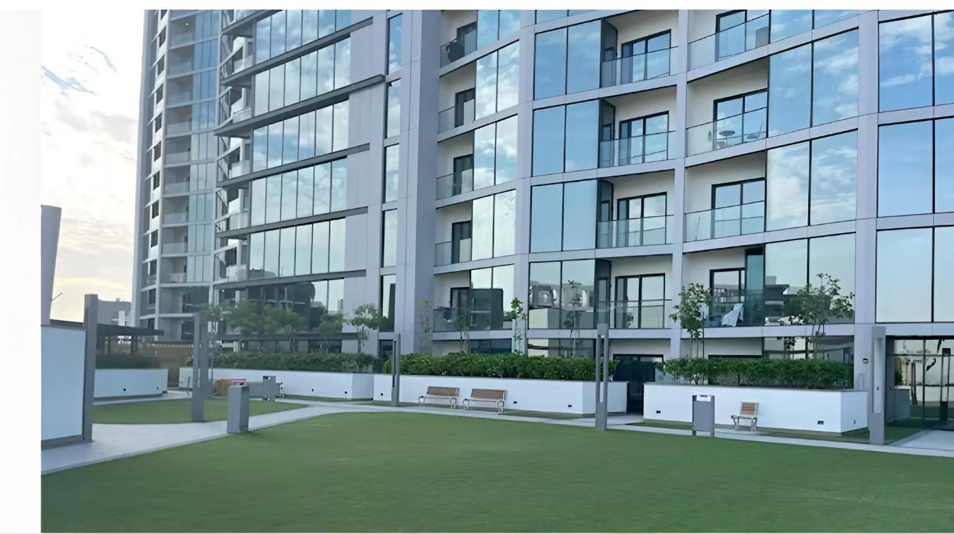 Apartment Brand New Apt, 10 Min To Downtown - Sobha Waves Dubai United Arab Emirates