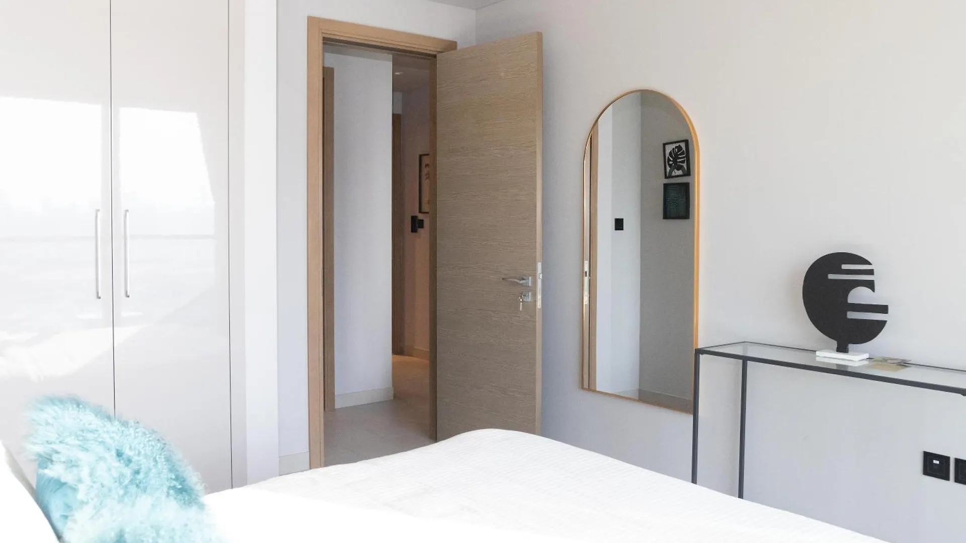 Brand New Apt, 10 Min To Downtown - Sobha Waves Dubai