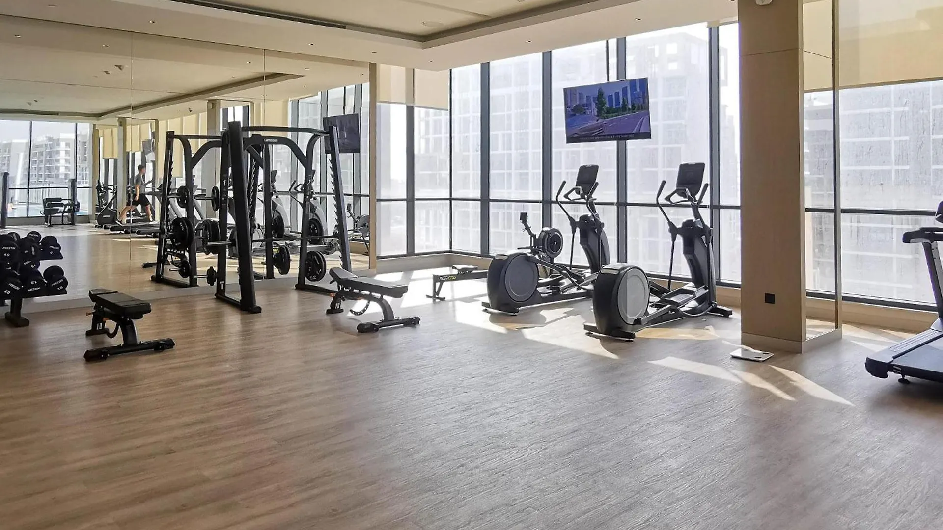 Brand New Apt, 10 Min To Downtown - Sobha Waves Dubai Apartment
